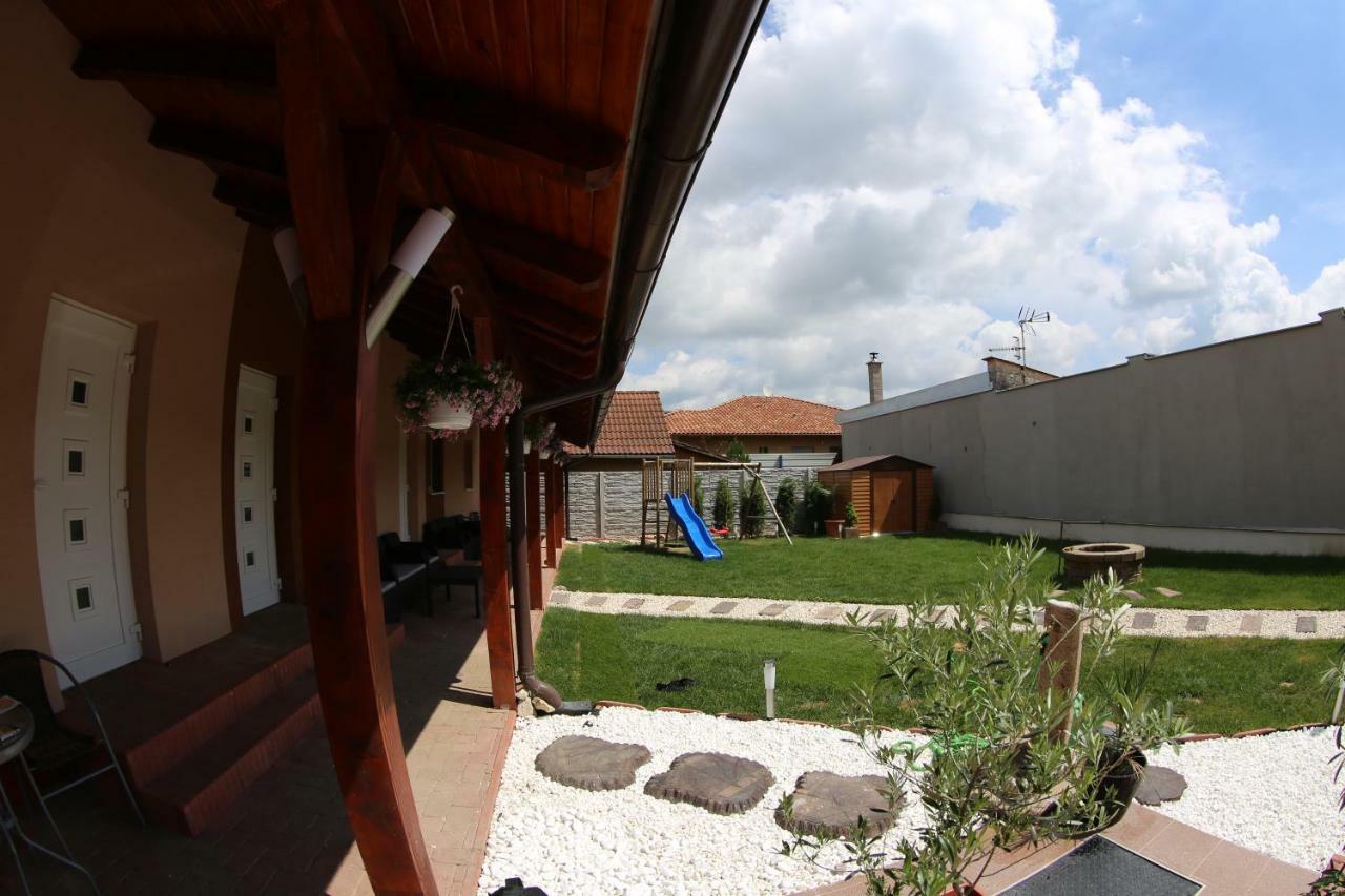 Apartmany Dimitra Sturovo Exterior photo