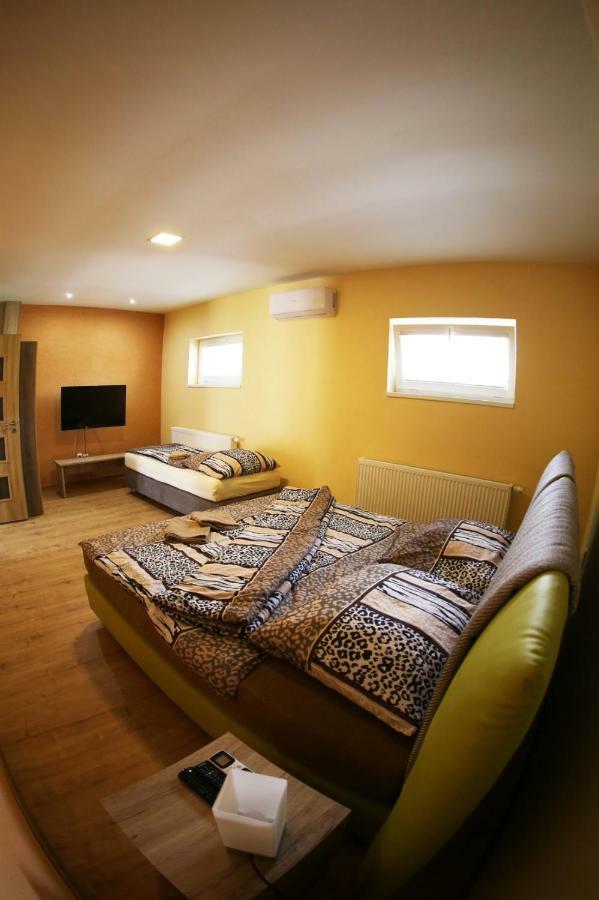 Apartmany Dimitra Sturovo Exterior photo